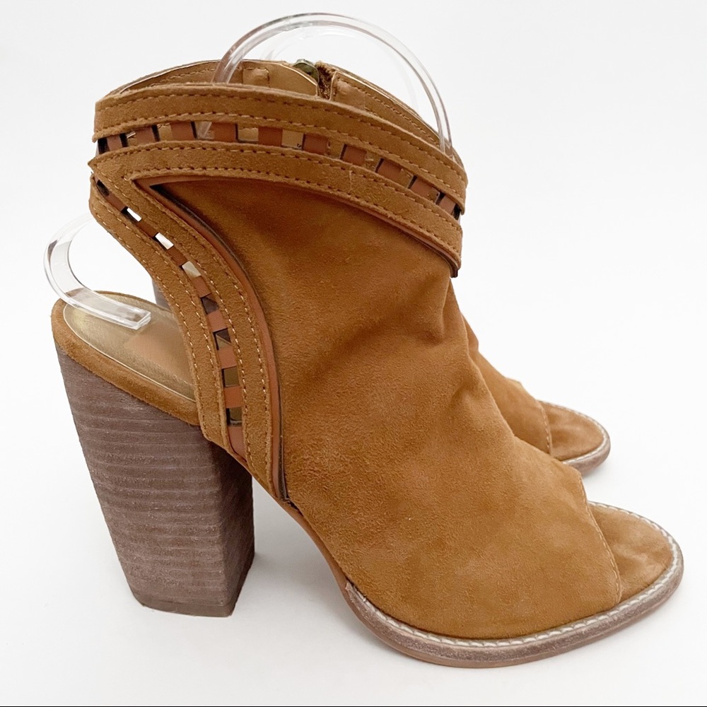 Dolce Vita Laser Cutout leather booties size 8.5